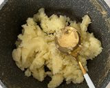 Foto langkah ke 10 dari resep Chicken steak with mushroom sauce with mashed potato.
