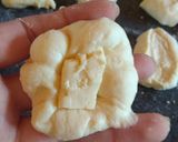 Foto del paso 4 de la receta: Pancitos saborizados de cebolla con queso y de morrón
