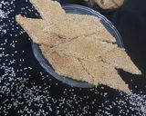 A picture of step 4 of Gur Til ki chikki.