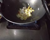 A picture of step 3 of Murmura Pakoda Chilli.