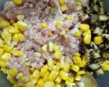 Hình bước làm 1 của món Heo Viên Bắp Chiên
