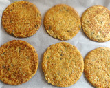 Foto del paso 6 de la receta: Tortas de avena, arroz integral y queso, con semillas