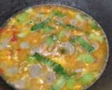 Foto langkah ke 5 dari resep Bihun Kuah Pedas.