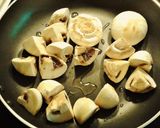 Foto del paso 5 de la receta Tapa de champiñones con ajo y perejil