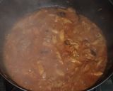 A picture of step 2 of Mushroom curry.
