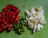 Foto langkah ke 1 dari resep Tumis Labu Siam (Bumbu Iris).