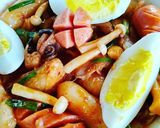 Hình bước làm 3 của món Bánh gạo nhân phô mai tokbokki Hàn Quốc sốt cay siêu ngon ^^