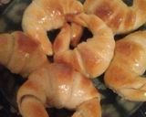 Foto del paso 5 de la receta: "Medialunas de manteca"