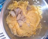 Foto langkah ke 2 dari resep Perkedel Kentang Talas.