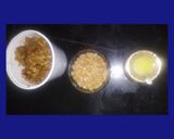 A picture of step 1 of Gond ke Laddu.
