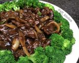Foto langkah ke 6 dari resep Brokoli cah daging.