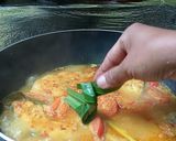 Foto langkah ke 5 dari resep Ikan tenggiri woku kemangi.