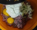 Foto langkah ke 3 dari resep Homemade Japanese Hambuga Steak.