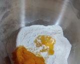 Foto langkah ke 4 dari resep Pumpkin Bread dengan isian selai labu dan keju.