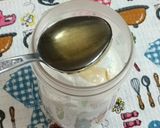 عکس مرحله 2 از دستور میلک شیک هلو و زعفران