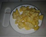 Foto del paso 3 de la receta: Filete de pescado seco con garbanzos y papas