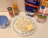 Foto del paso 1 de la receta Sopa de cebolla blanca