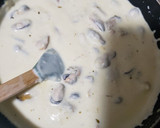 Foto del paso 2 de la receta: Salsa de crema-queso con choritos