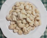 Foto del paso 6 de la receta: Ñoquis del 29 (de ricotta con pesto!)