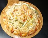 A picture of step 6 of Tom yum shrimp rice.