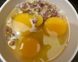 Hình bước làm 2 của món Trứng chiên thì là