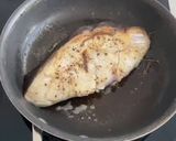 A picture of step 1 of Pan-Roasted Greenland Halibut with Truffle Seasoning Sauces.