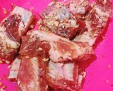 Hình bước làm 1 của món Sườn non ram👨🍳