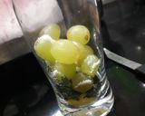 A picture of step 1 of Grapes Mojito (Moctail).
