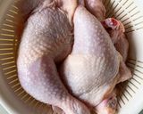 รูปขั้นตอนการทำที่ 1 ของ ไก่ต้มน้ำปลา