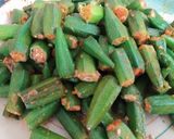 ભીંડી મસાલા કરી (Bhindi Masala Curry Recipe In Gujarati) રેસીપી સ્ટેપ2ફોટો