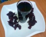 A picture of step 3 of Zobo drink.