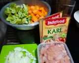 Foto langkah ke 1 dari resep Japanese Chicken Curry.