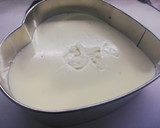 Foto del paso 2 de la receta: Tarta fría de queso con gelatina de mango natural 💗