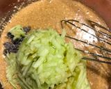 Foto del paso 4 de la receta: Budín de avena con manzana 🍏 y pasas (sin harina)