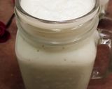 A picture of step 3 of Muskmelon shake.
