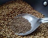 A picture of step 1 of Dry Coriander Seeds Chutney.