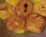 ঝাল মিষ্টি দই বড়া(jhal mishti dahi vada recipe in Bengali) রেসিপির ধাপ 2 ছবি