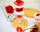 A picture of step 4 of Strawberry dessert.