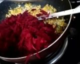 A picture of step 4 of Stuffed Beetroot Paratha.