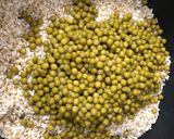 Une image de l'étape 2 de Risotto aux petits pois.