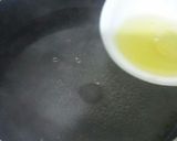 A picture of step 2 of Chicken meatballs spaghetti.
