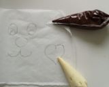 Pas rețetă Tort ursuleț 🐻(cu două blaturi și două creme) 8 fotografie