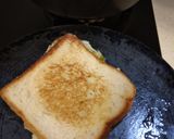 A picture of step 5 of Bread omlette.