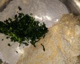 Foto langkah ke 2 dari resep Celery Cheese Sticks (Stik Keju Seledri - Putih Telur).