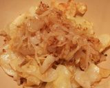 Foto del paso 7 de la receta Tortilla de patatas con cebollas, ajos y perejil