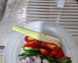 Foto langkah ke 3 dari resep Ikan Asin Peda - masak santan pecah minyak.