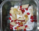 A picture of step 2 of Yoghurt fruit raita.