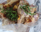 Foto del paso 1 de la receta: Muslos de Pollo con Aromas de Monte al Horno