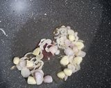 Foto langkah ke 2 dari resep Tumis Gambas Telur.
