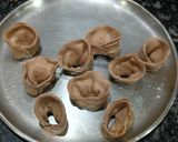 A picture of step 5 of Healthy Starters Ragi Vegetable Momo.